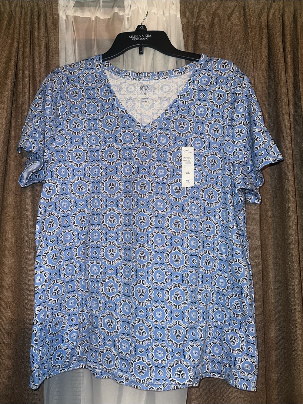 croft & barrow Light Blue Floral Print V-Neck Short Sleeve Tee